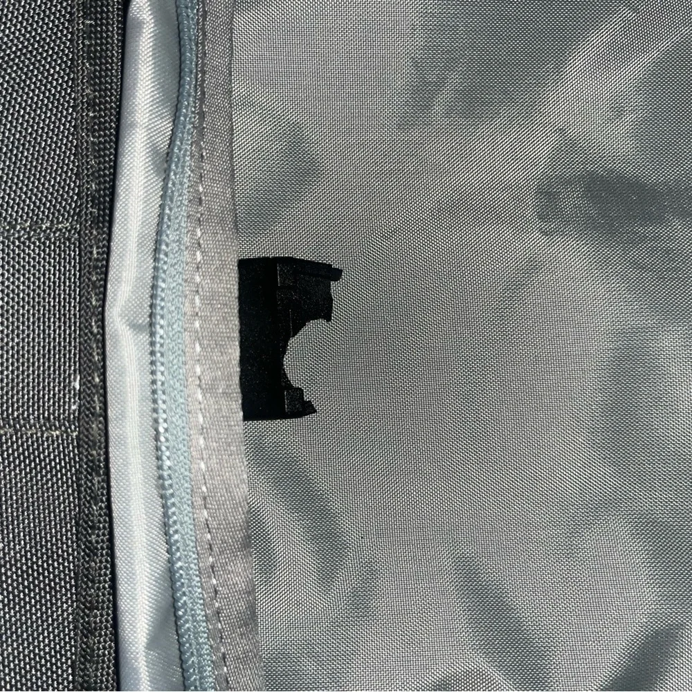 henty Wingman messenger garment bag motorcycle bicycle